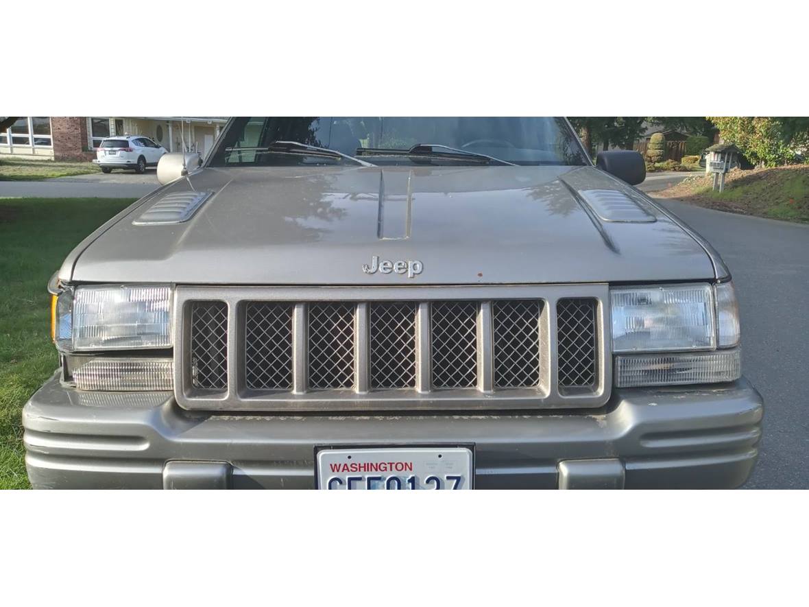 1998 Jeep Grand Cherokee L for sale by owner in Bellevue