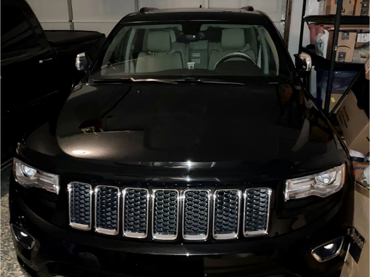 2015 Jeep Grand Cherokee Overland for sale by owner in Troy