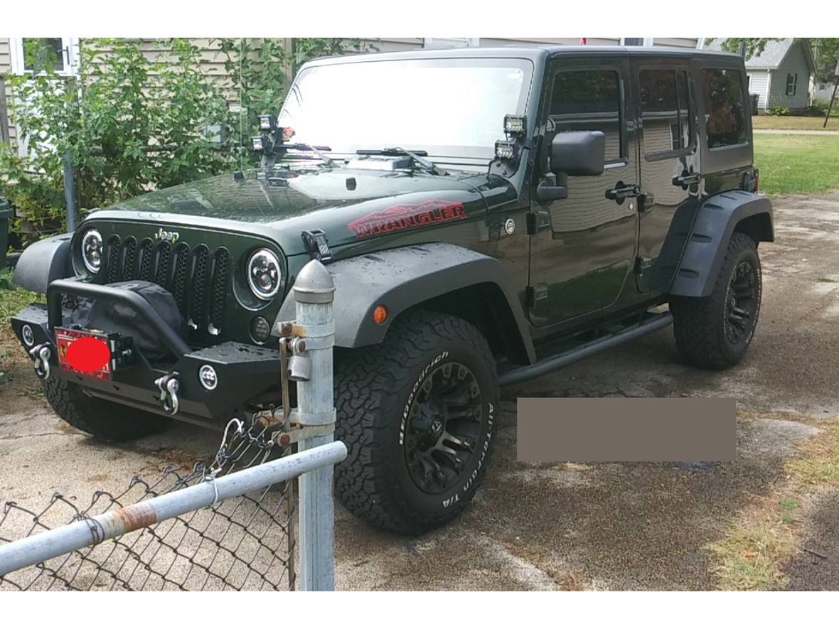 2011 Jeep Wrangler Unlimited for sale by owner in Channahon