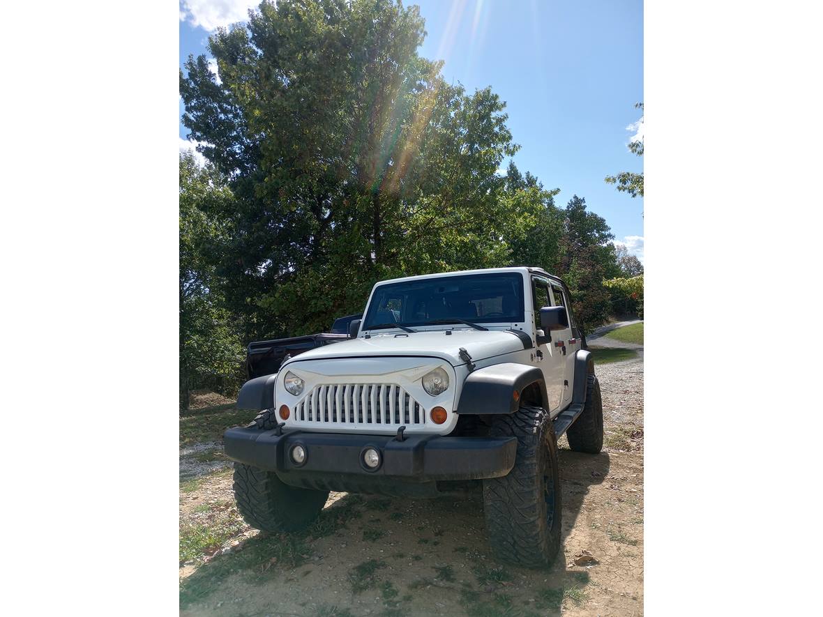 2013 Jeep Wrangler Unlimited for sale by owner in Corinth