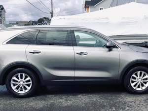 Gray 2016 Kia Sorento