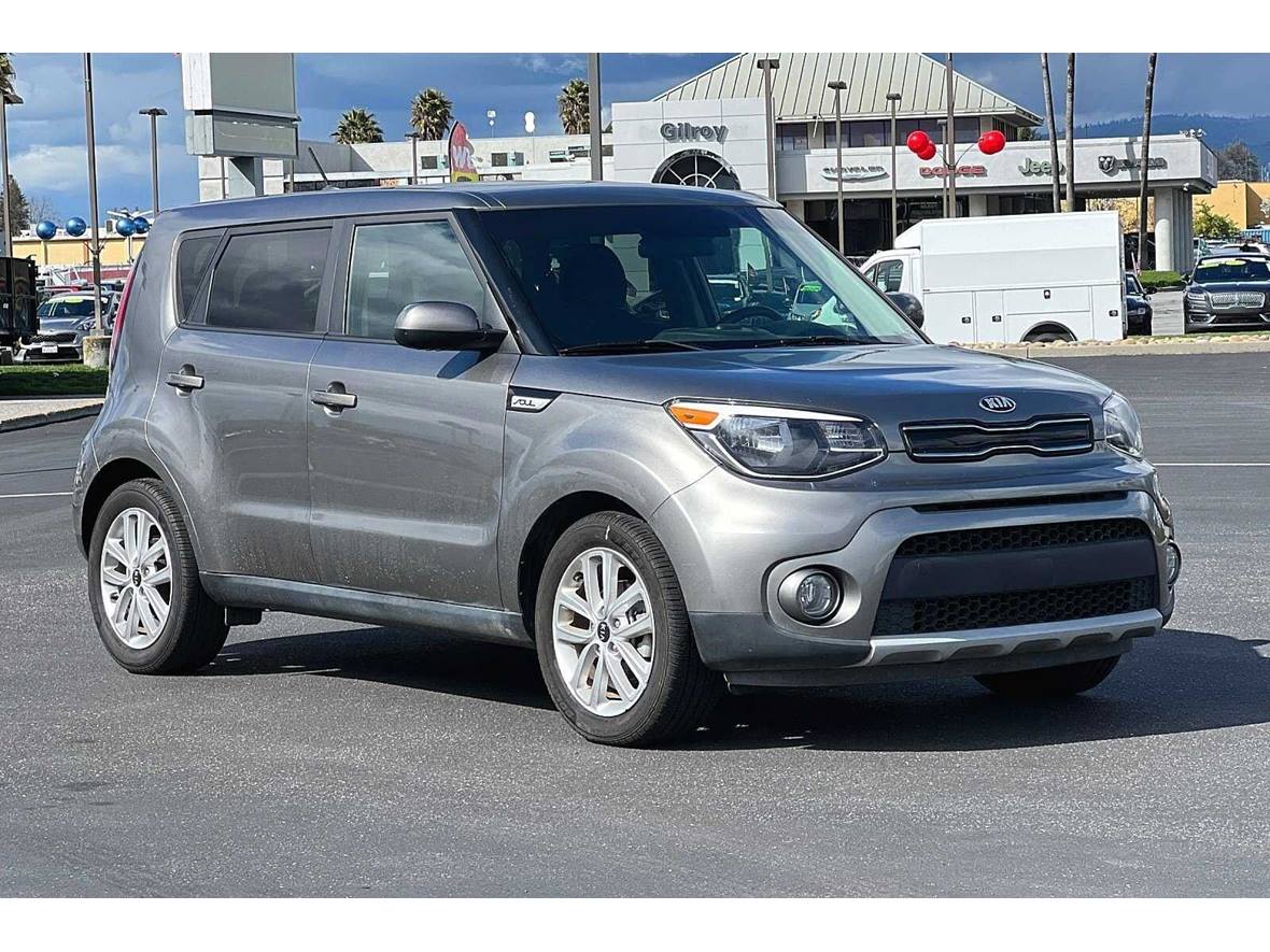 2019 Kia Soul + Hatchback for sale by owner in Gilroy