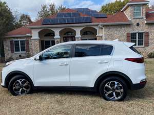 2020 Kia Sportage with White Exterior