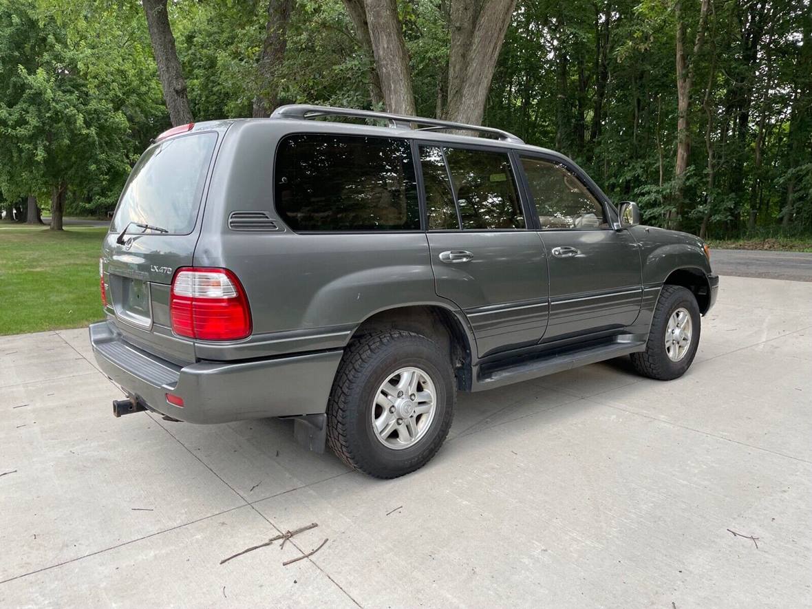 1998 Lexus LX for sale by owner in Toledo