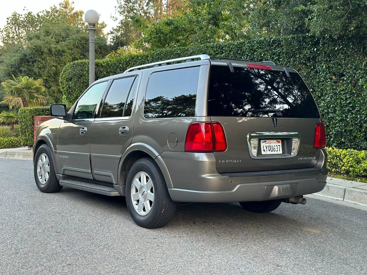 2003 Lincoln Navigator L for sale by owner in Sacramento