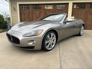 2011 Maserati GranTurismo Convertible with Gray Exterior