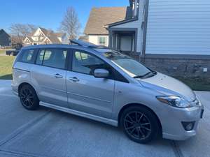 2008 Mazda Mazda5 with Silver Exterior