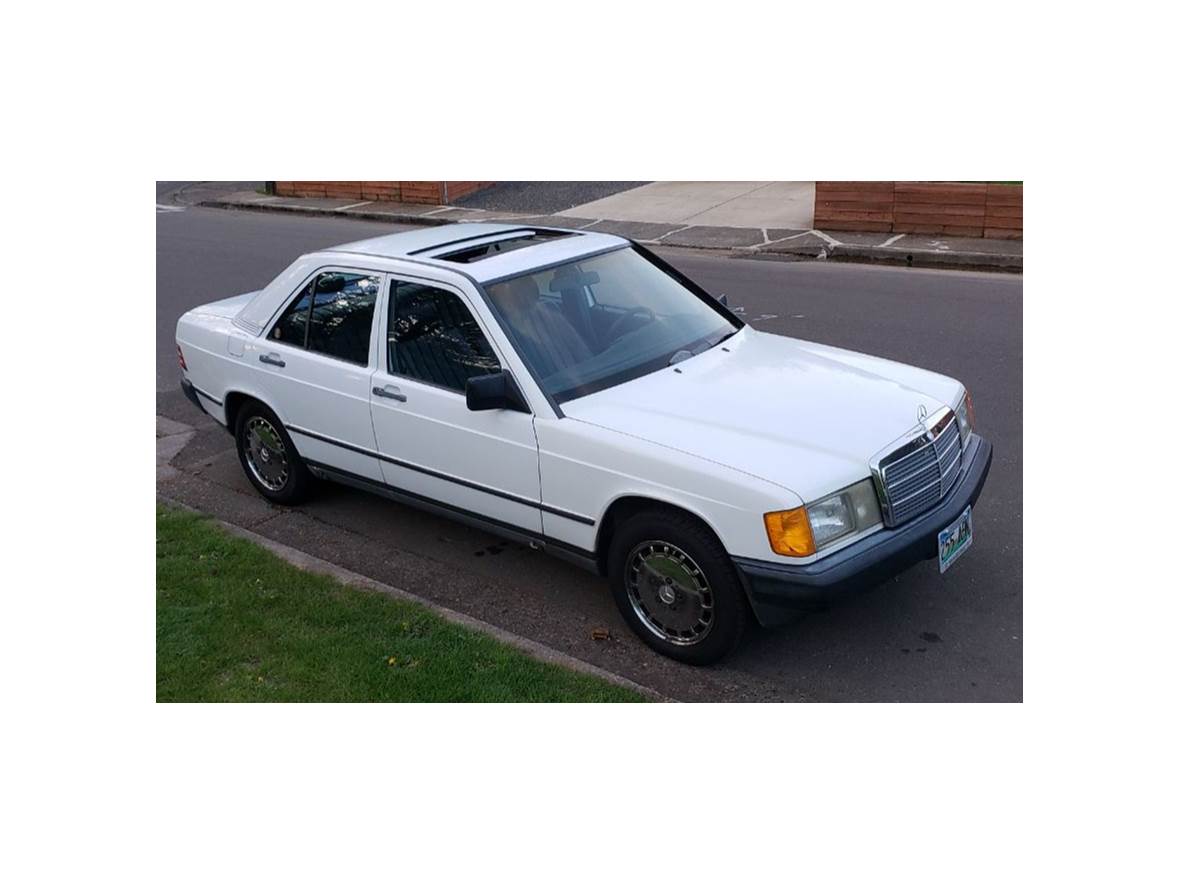 1988 Mercedes-Benz 190 for sale by owner in Bend
