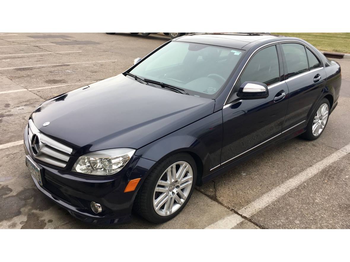 2009 Mercedes-Benz C300 for sale by owner in Minneapolis