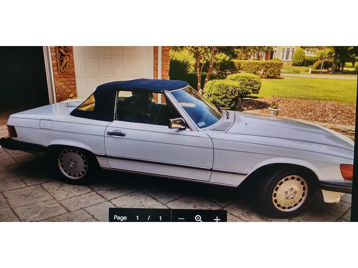 1986 Mercedes-Benz 560SL for sale by owner in Flowery Branch