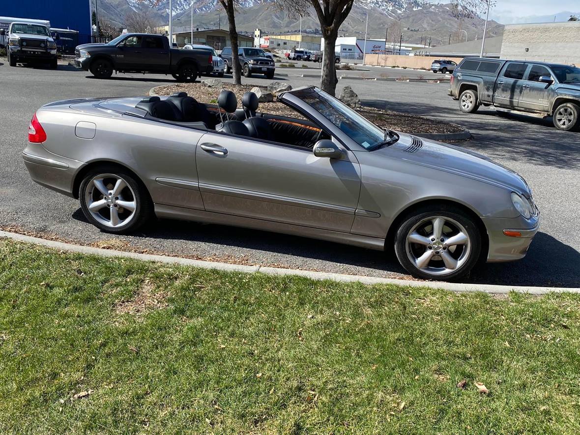 2005 Mercedes-Benz CLK320 for sale by owner in East Wenatchee