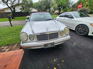 1999 Mercedes-Benz E-Class with Silver Exterior