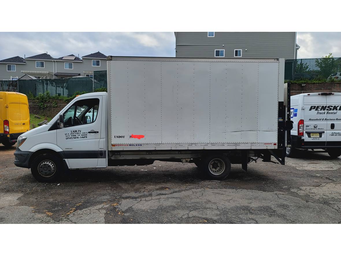 2014 Mercedes-Benz Sprinter for sale by owner in New York
