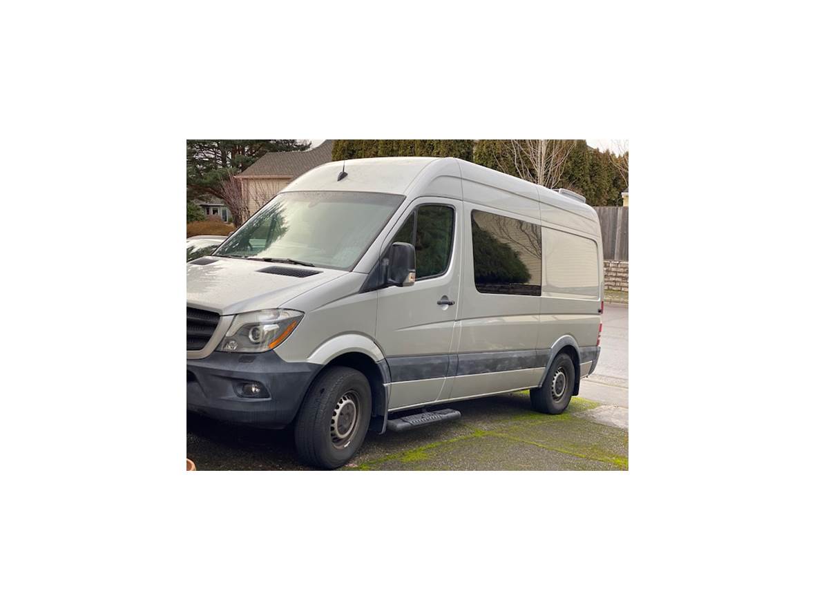 2017 Mercedes-Benz Sprinter Camper Van for sale by owner in Portland