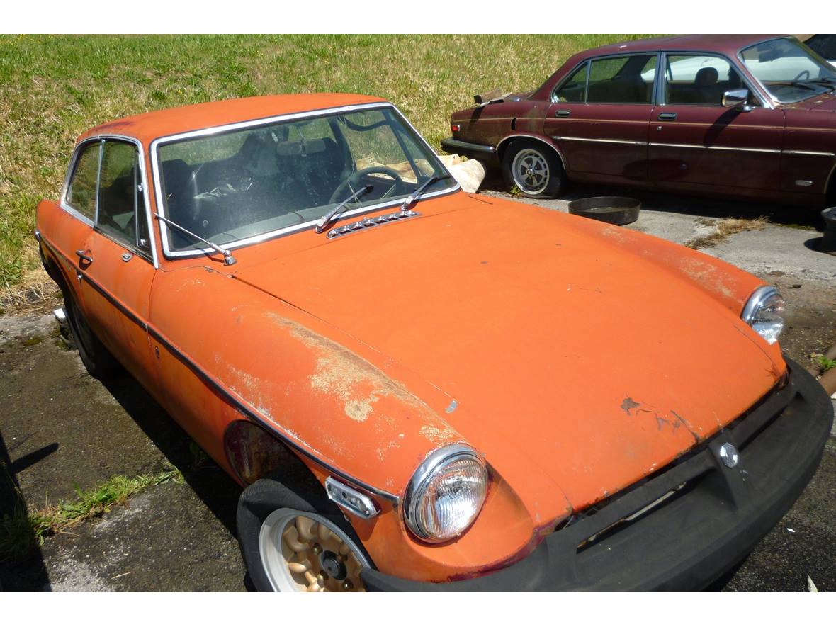 1974 MG MGB-GT for sale by owner in Bristol