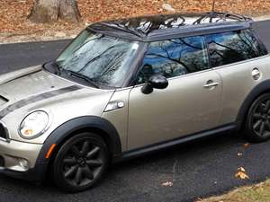 2007 MINI Cooper with Gold Exterior