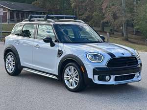 White 2017 MINI Cooper Countryman