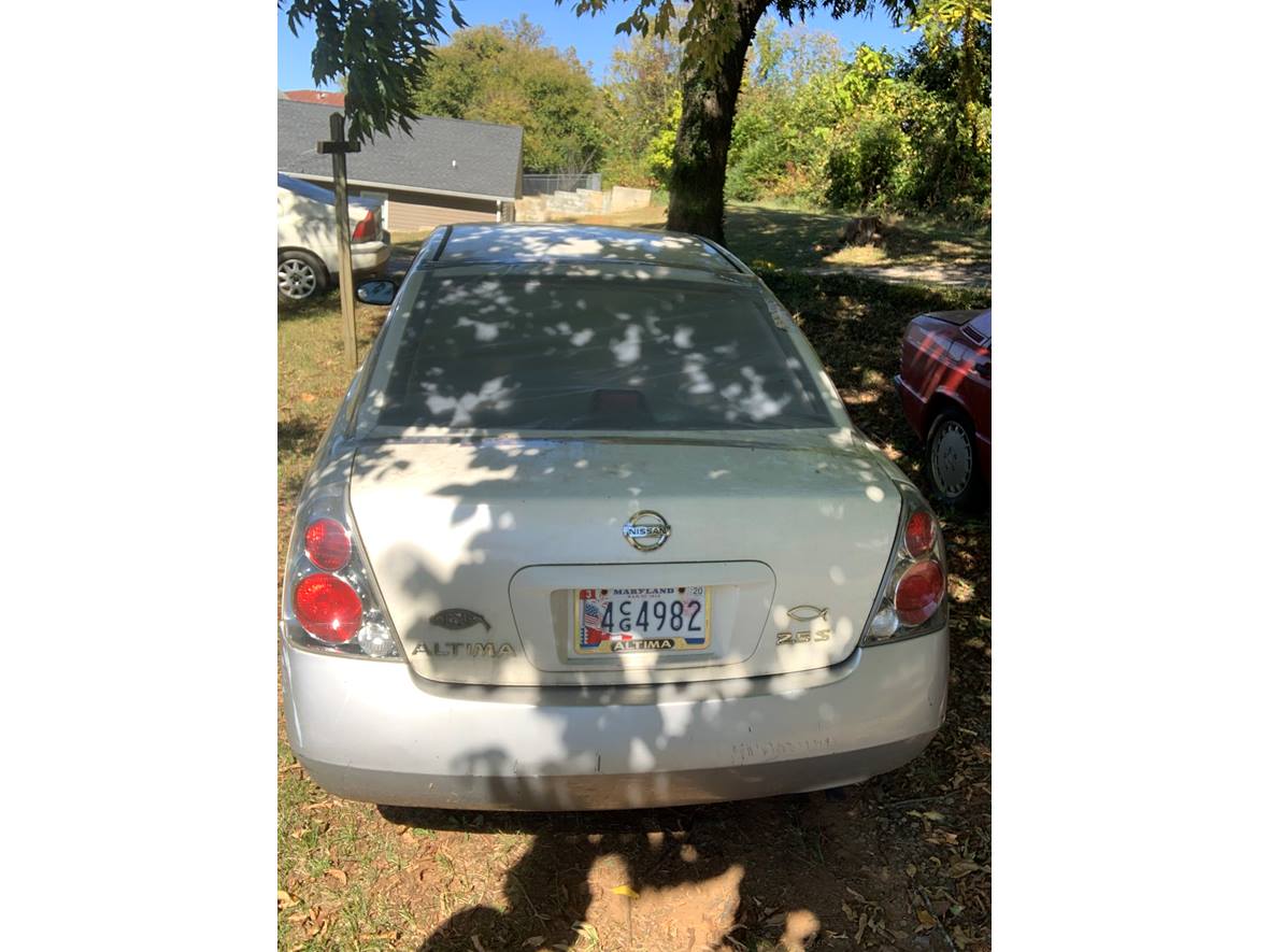 2005 Nissan Altima for sale by owner in Lynchburg