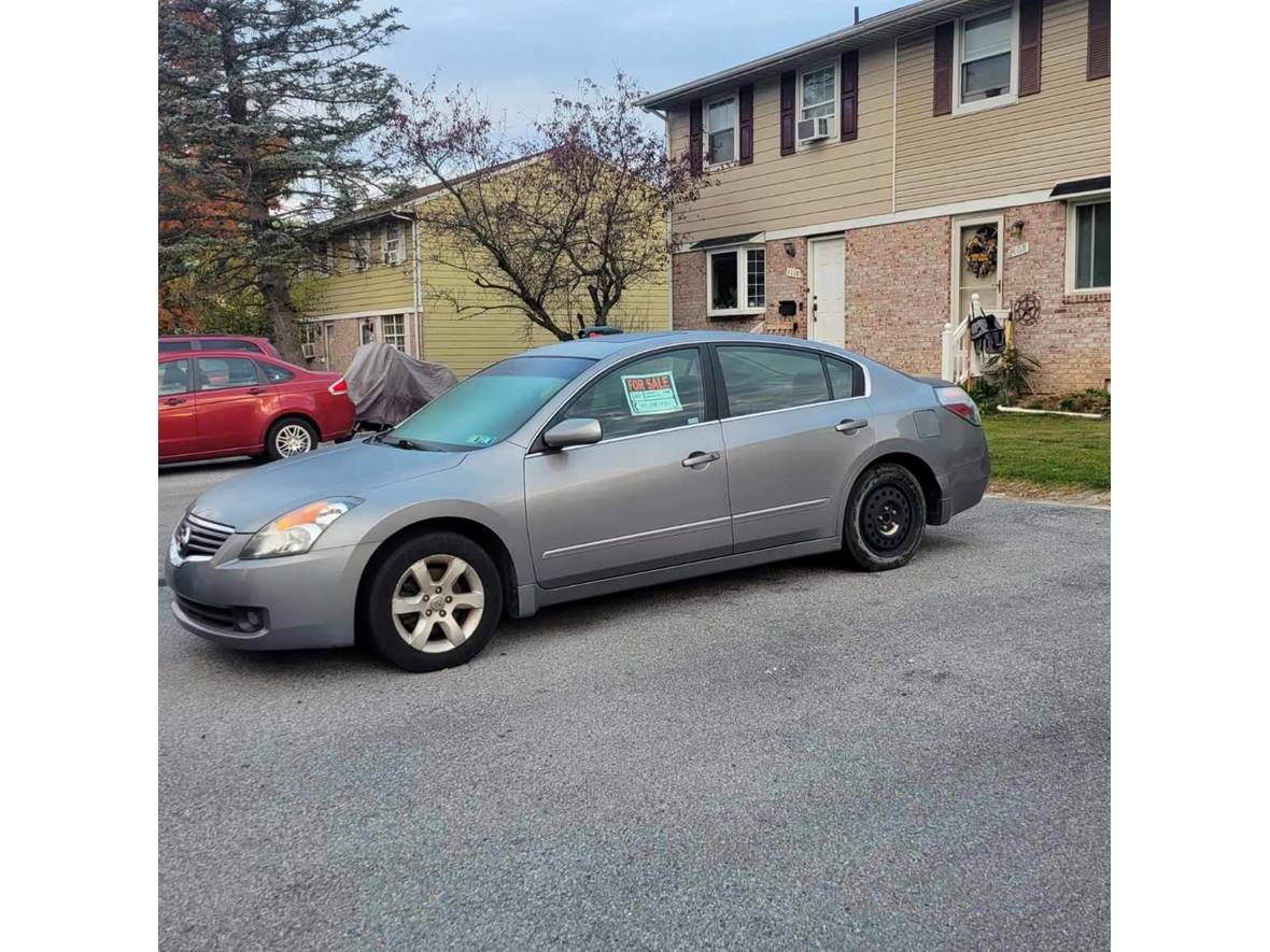 2009 Nissan Altima for sale by owner in Middletown