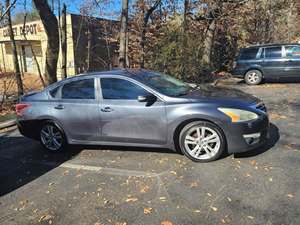 Gray 2013 Nissan Altima