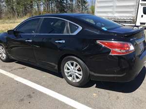 2015 Nissan Altima with Black Exterior