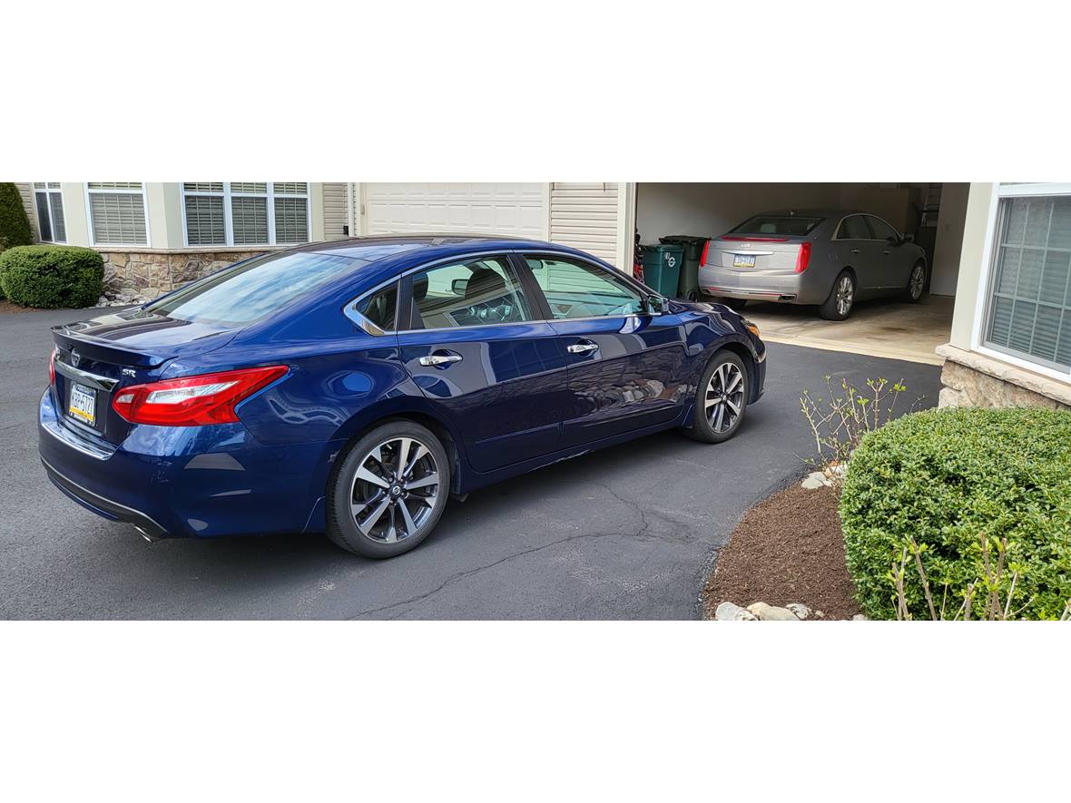 2016 Nissan Altima 2.5 SR for sale by owner in Warminster