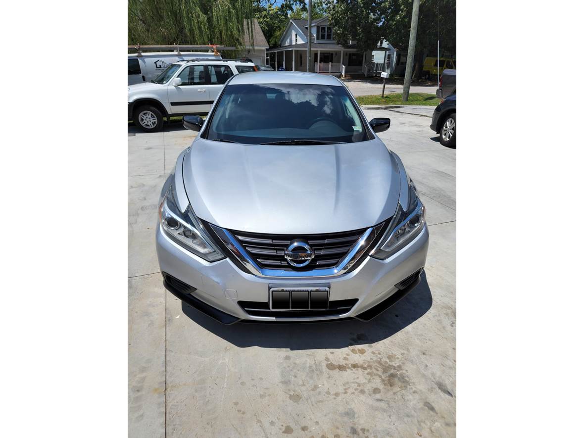 2017 Nissan Altima for sale by owner in Virginia Beach