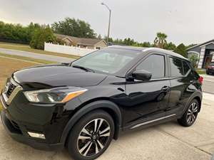 Black 2019 Nissan Kicks