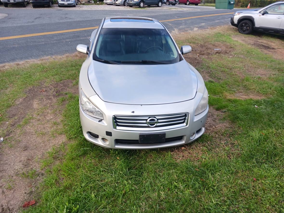 2014 Nissan Maxima for sale by owner in Perryville