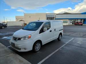 White 2015 Nissan NV200