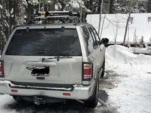 Gray 1999 Nissan Pathfinder