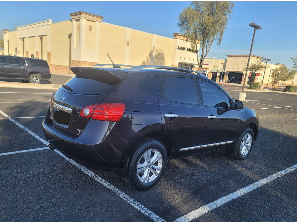2013 Nissan Rogue sv for sale by owner in El Mirage