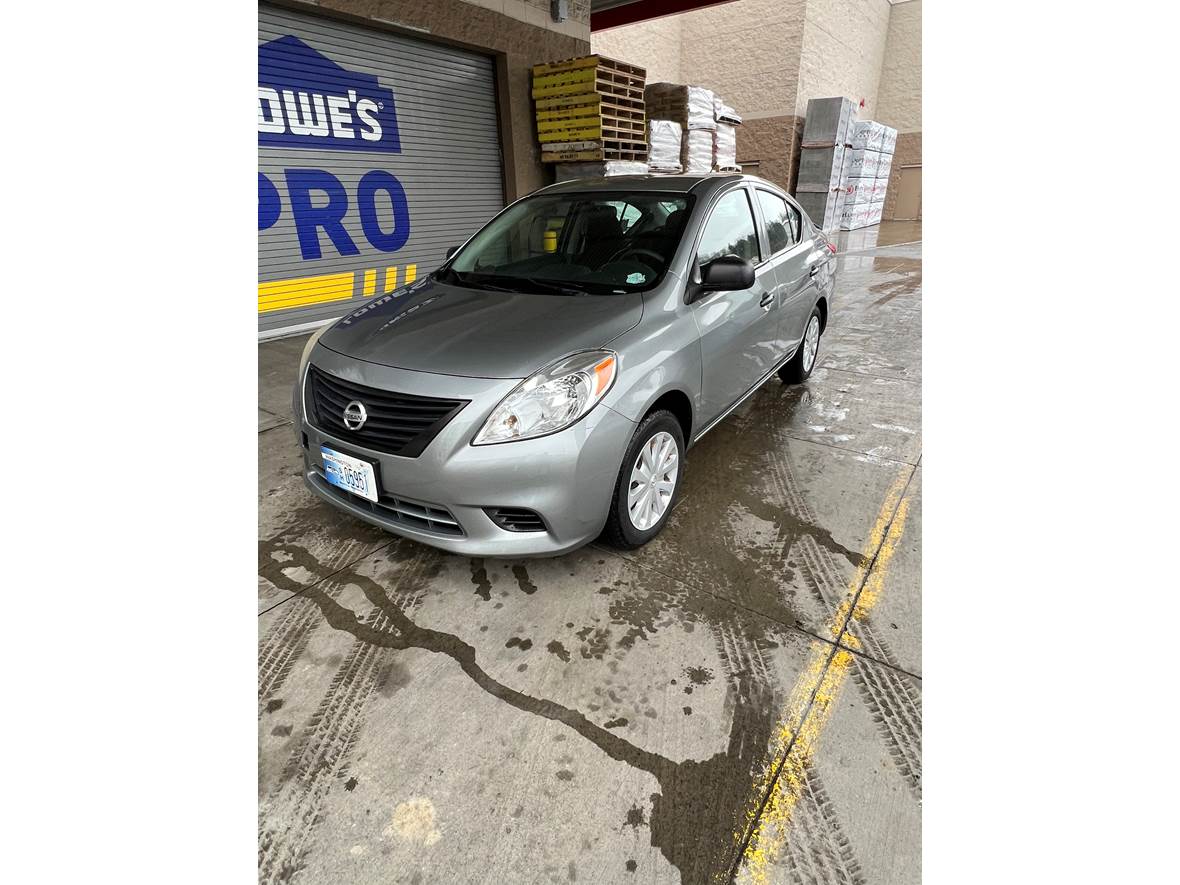 2012 Nissan Versa for Sale by Owner in Seattle, WA 98178