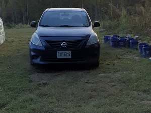 Blue 2012 Nissan Versa