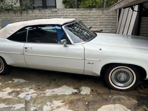 White 1975 Oldsmobile Eighty-Eight