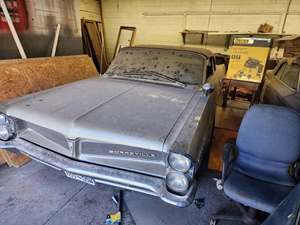 1963 Pontiac Bonneville with Silver Exterior