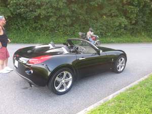 Black 2007 Pontiac Solstice gxp 