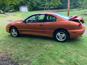 Orange 2005 Pontiac Sunfire