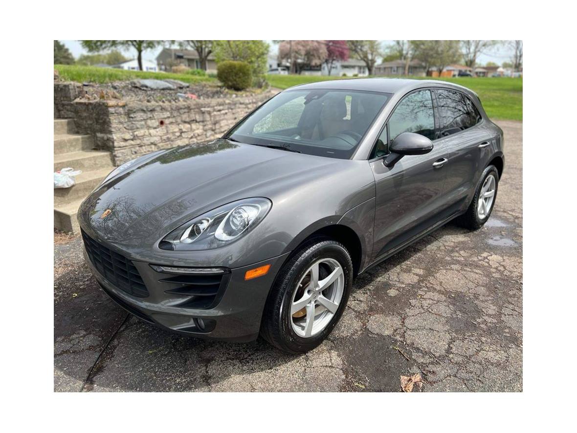 2018 Porsche Macan for sale by owner in Troy