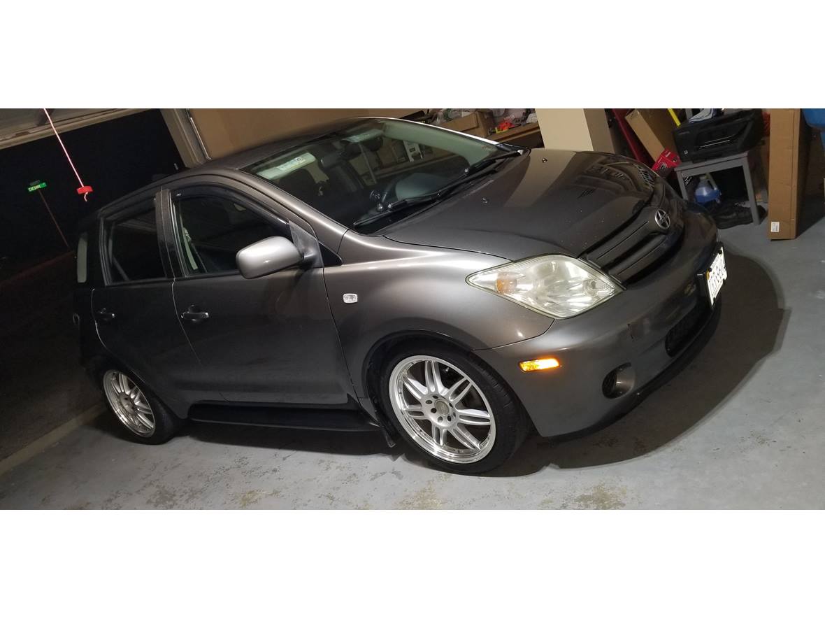 2005 Scion XA for sale by owner in Harpers Ferry
