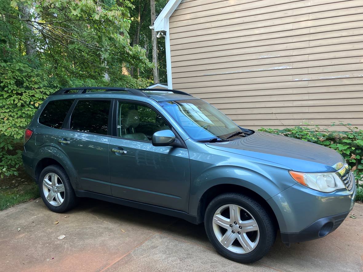 2010 Subaru Forester, 2.5 Premium for sale by owner in Huntersville