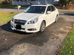 White 2014 Subaru Legacy