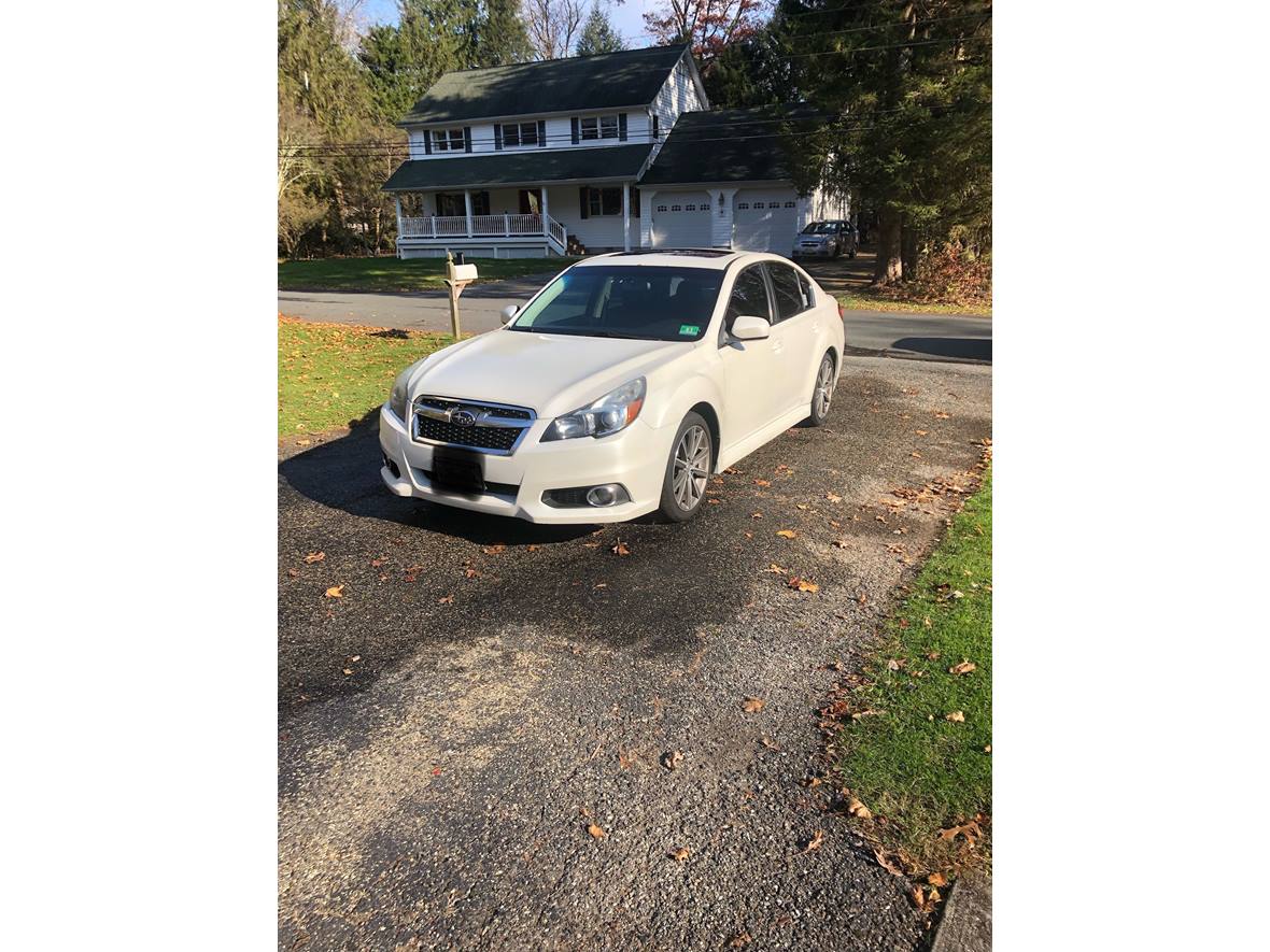 2014 Subaru Legacy for sale by owner in Oak Ridge