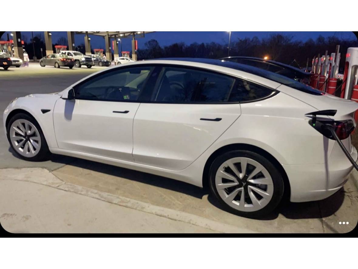 2023 Tesla Model 3 for sale by owner in Benson