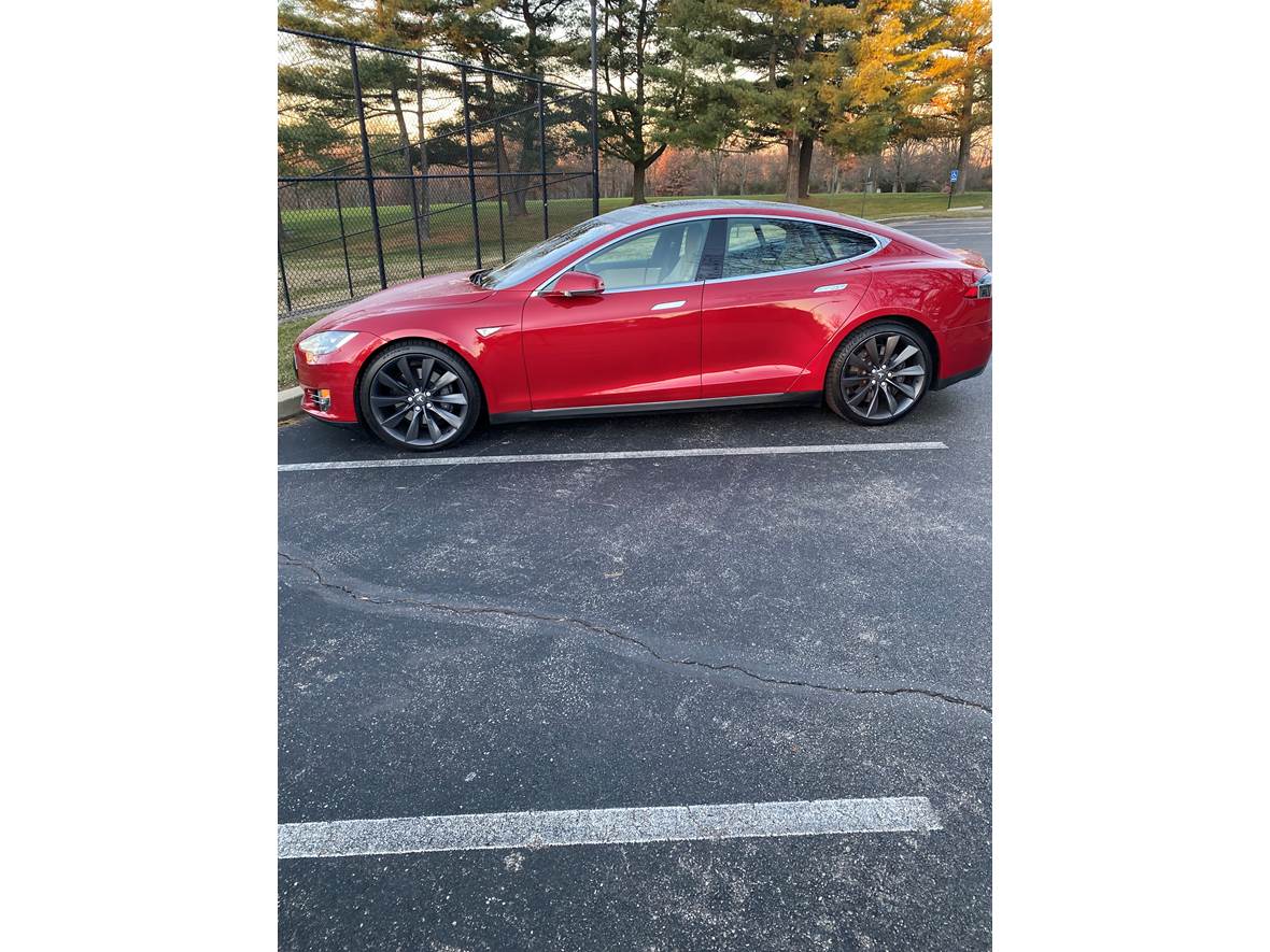 2015 Tesla Model S for sale by owner in Covington