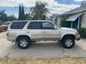 Gold 2001 Toyota 4Runner