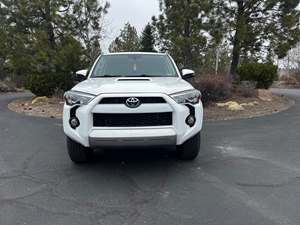 White 2017 Toyota 4runner