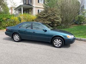 1998 Toyota Camry with Green Exterior