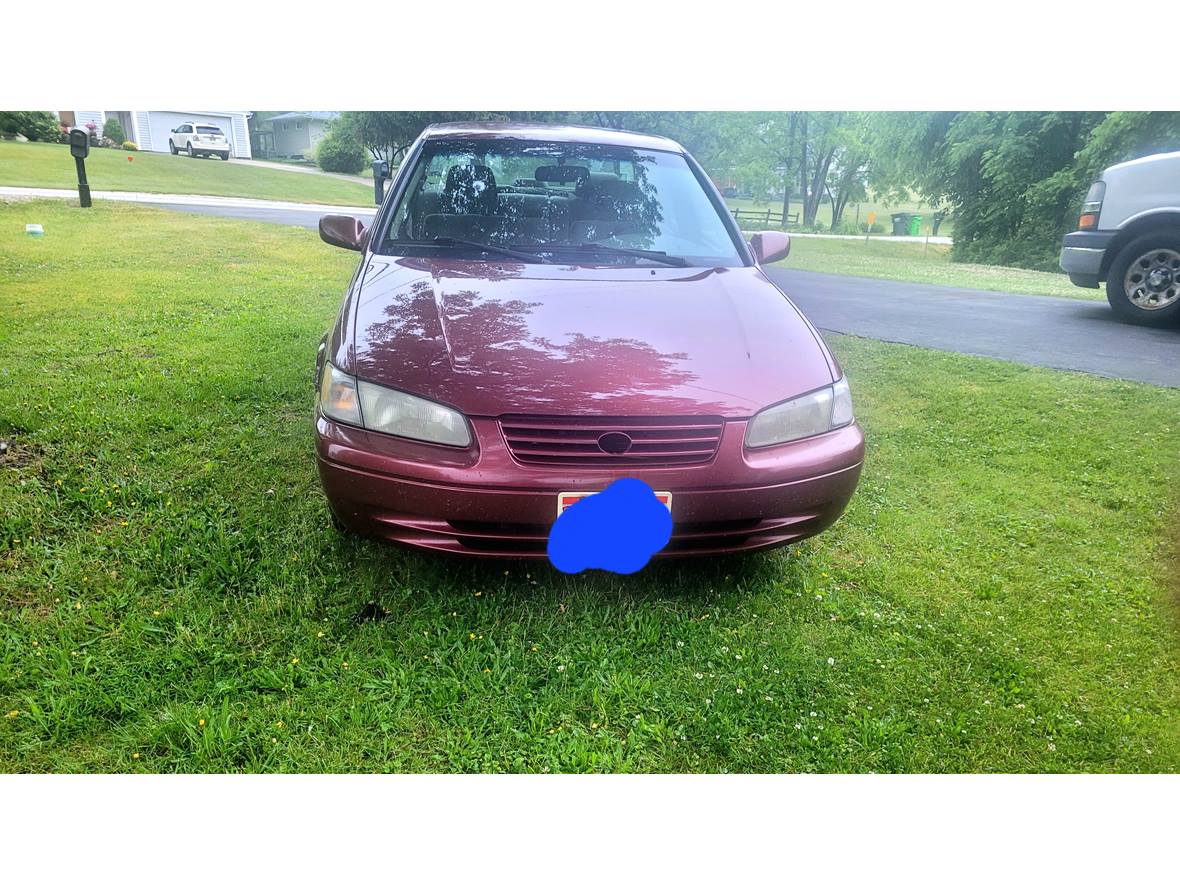 1999 Toyota Camry for sale by owner in North Royalton
