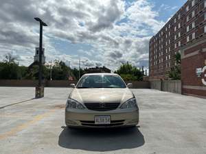 Gold 2004 Toyota Camry